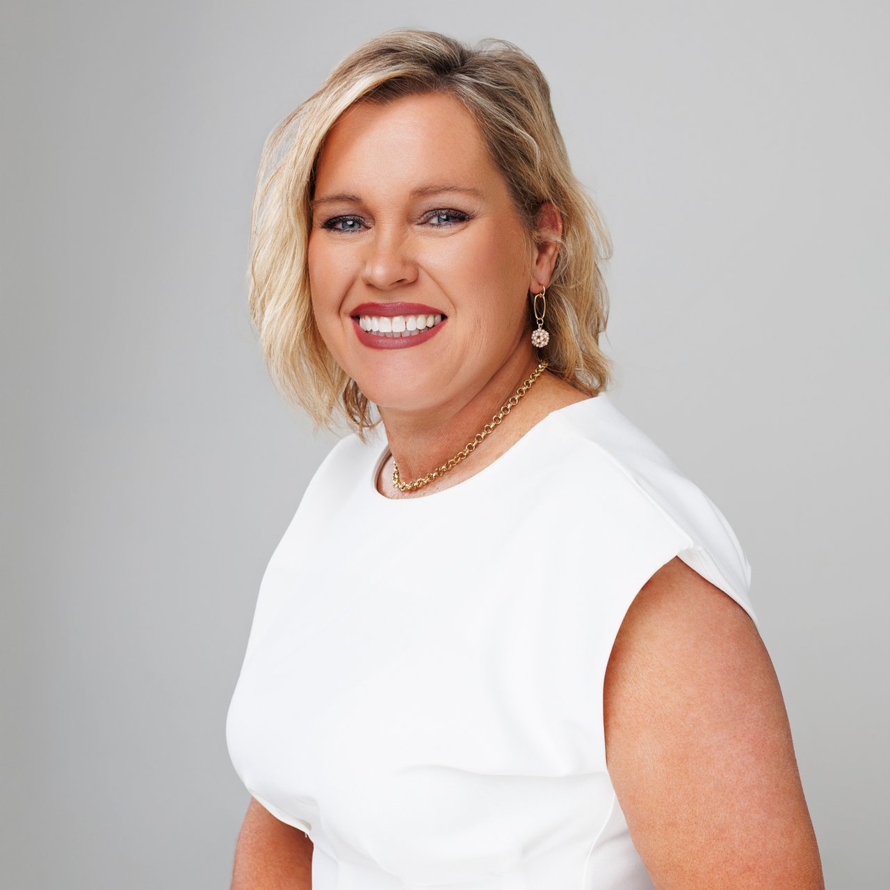 Jennifer Stevens Henderson, TN Real Estate Agent Headshot