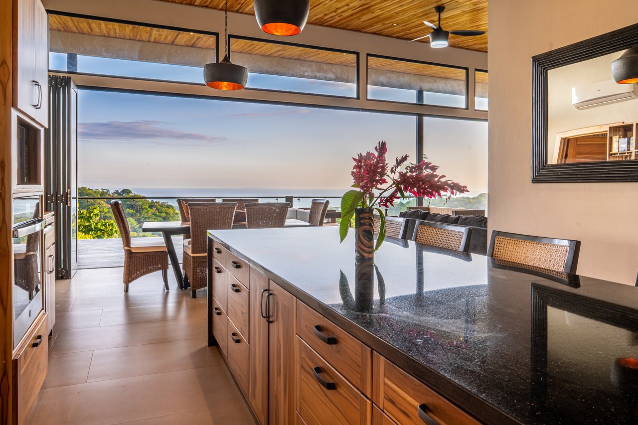 Amazing San Josecito with Full Whale’s Tail & Sunset View 