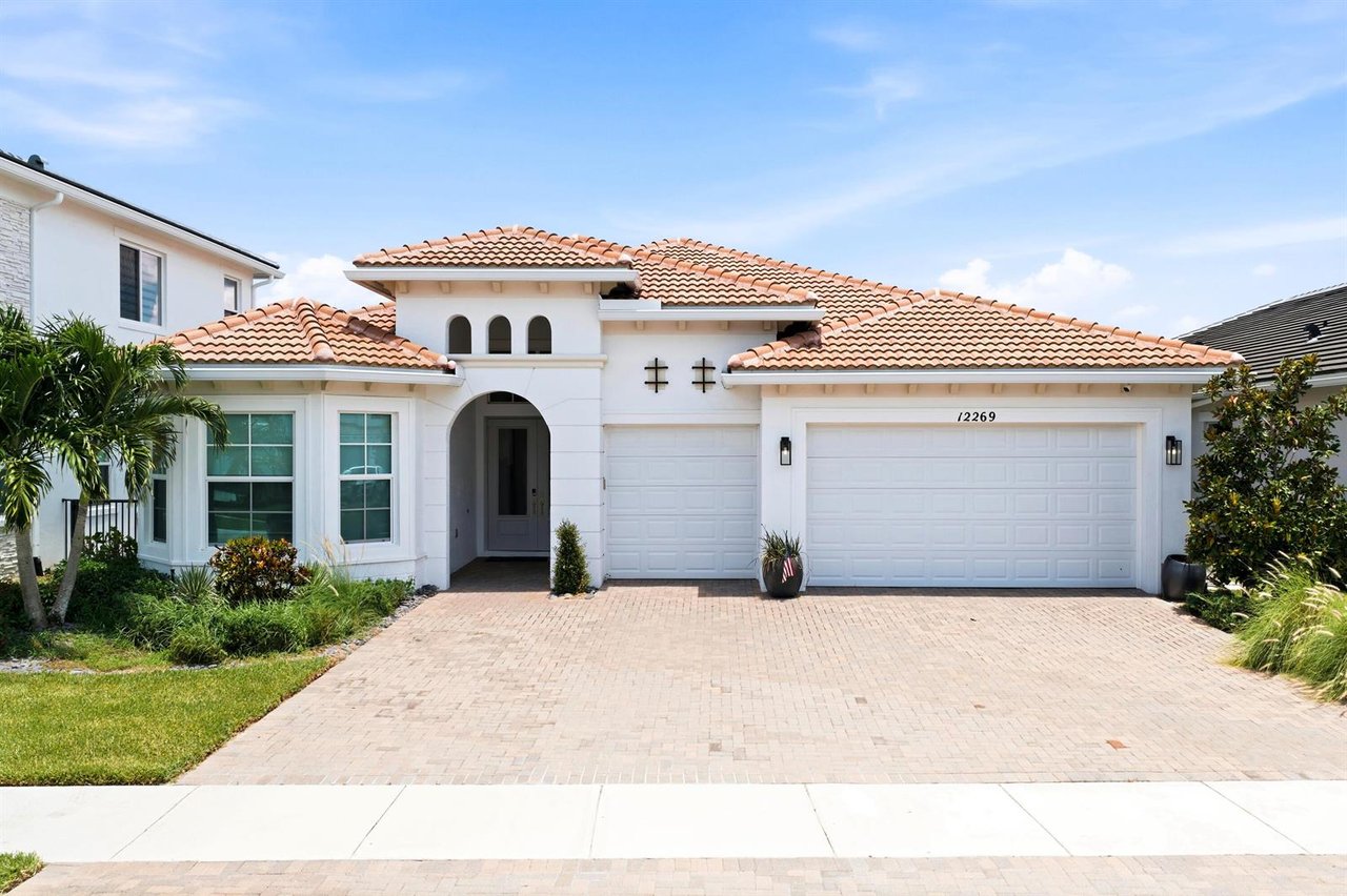 12269 Waterstone Cir