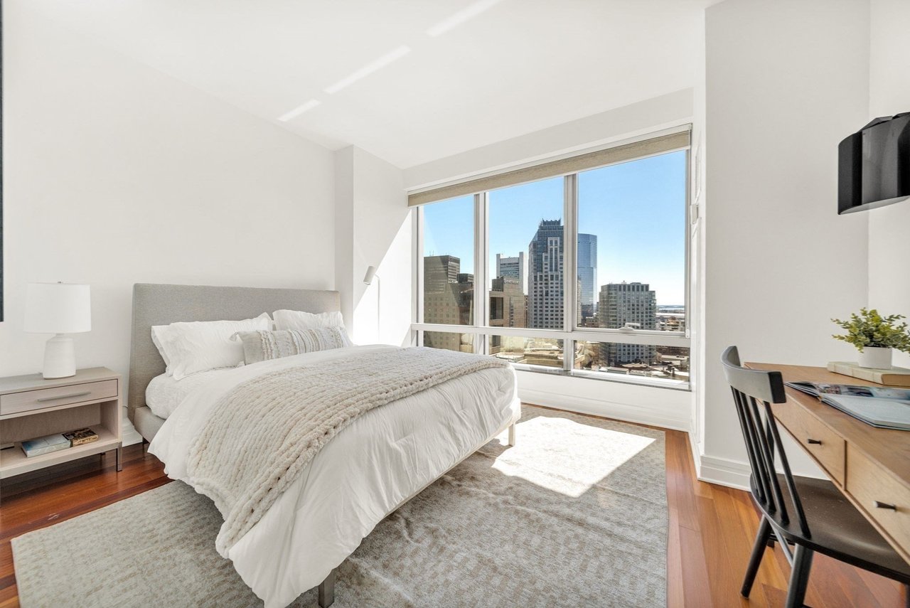 1 Avery Street - #24D
