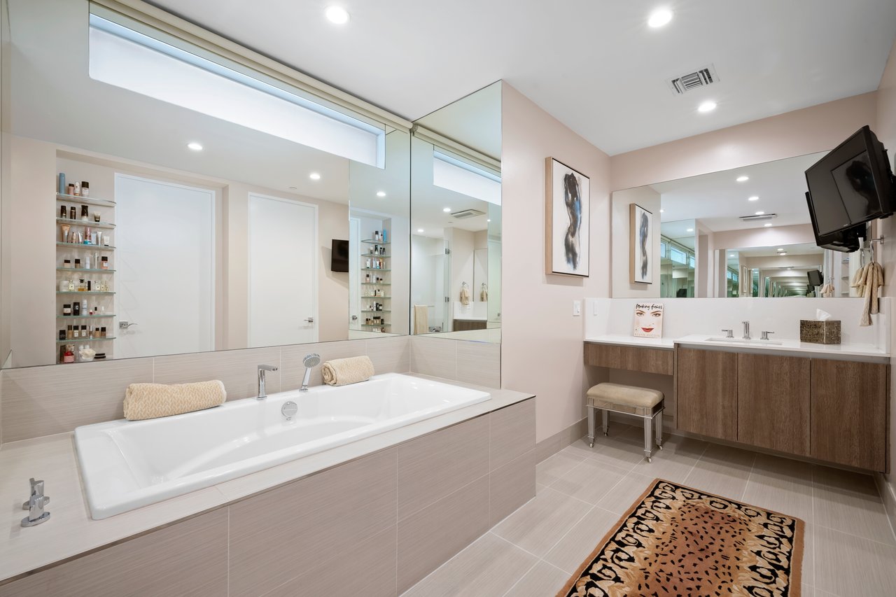 450 N Palm Dr Unit: 507, Beverly Hills 
