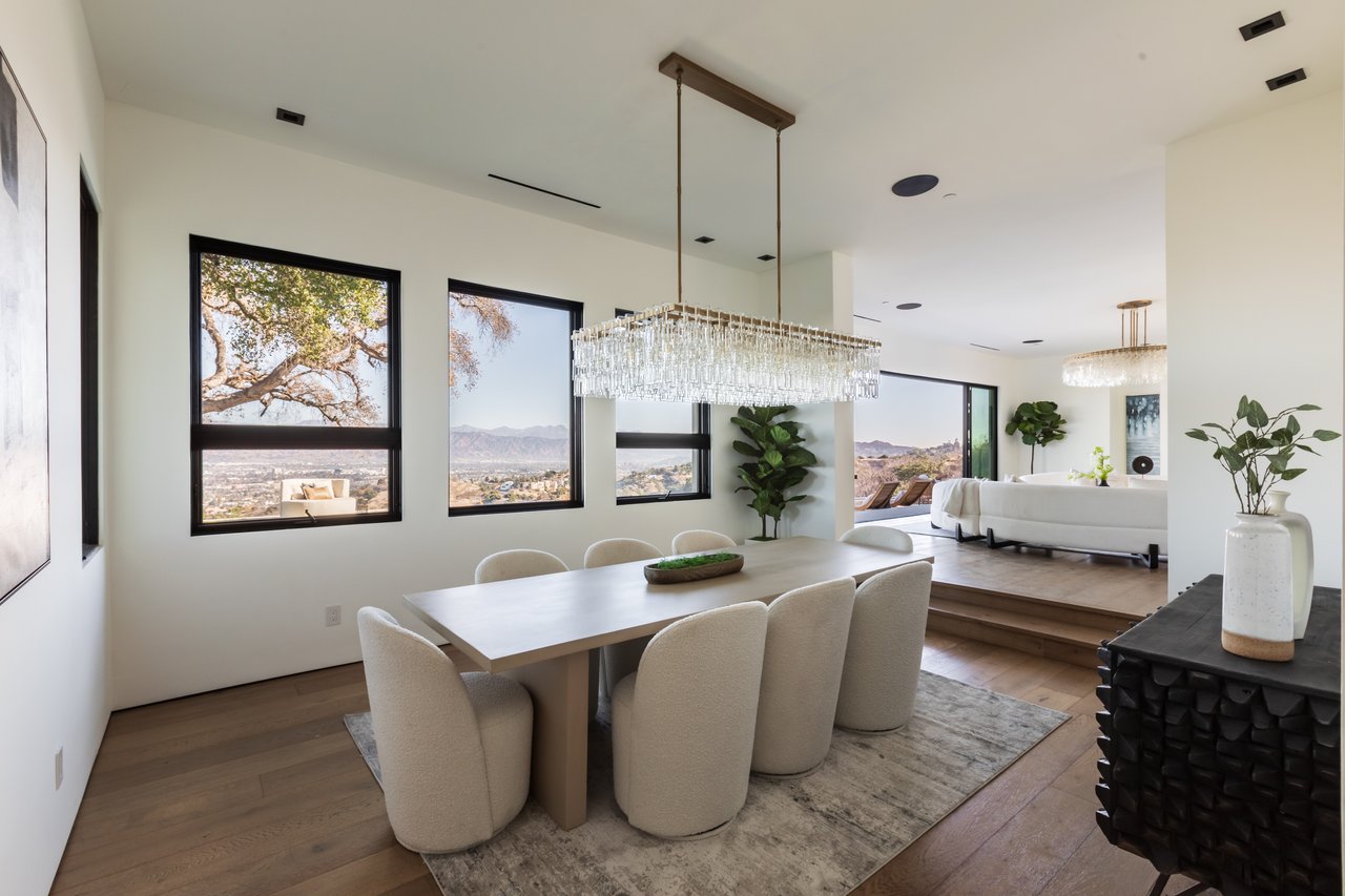 13331 Mulholland Dr, Beverly Hills