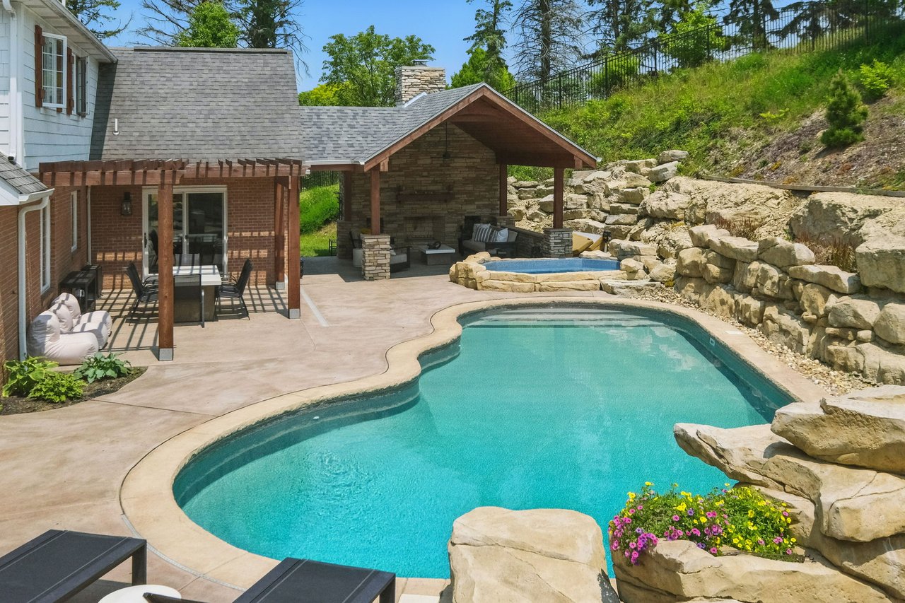 707 Kathleen Dr