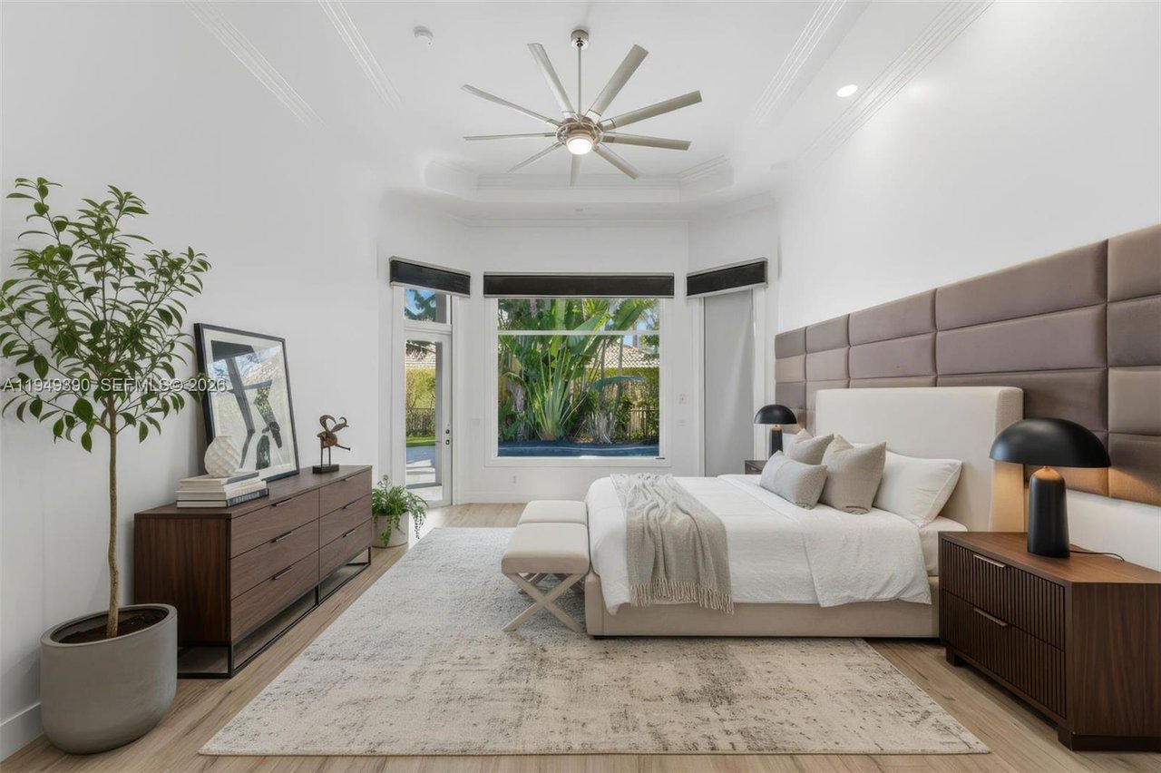 fort-lauderdale-home-for-sale-bedroom