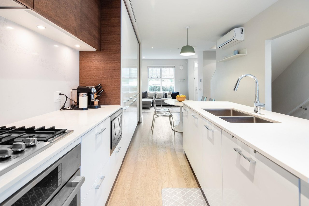 276 W 62nd Ave