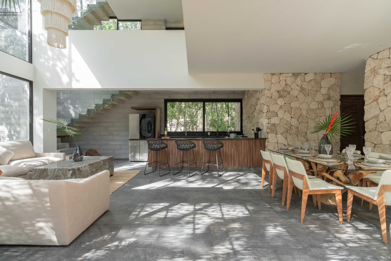 Villa 11  |  4 Bedroom with Large  Pool  in 12 O’Clock Tulum