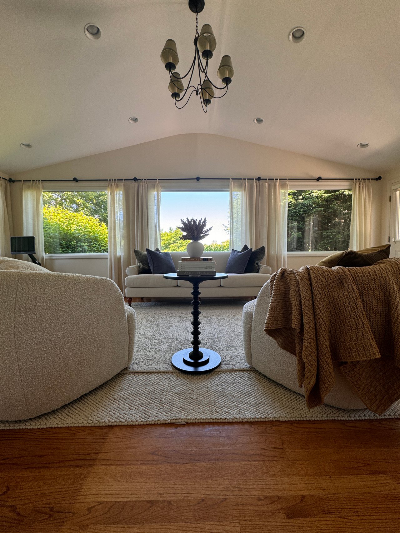 2039 Salt Point Turnpike