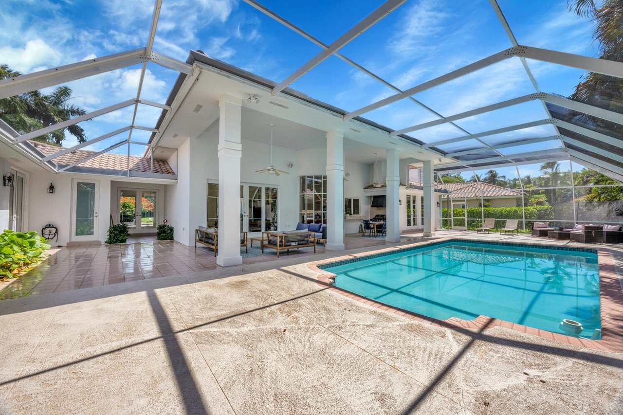 Palmetto Bay Perfection: Spacious, Serene, Stunning