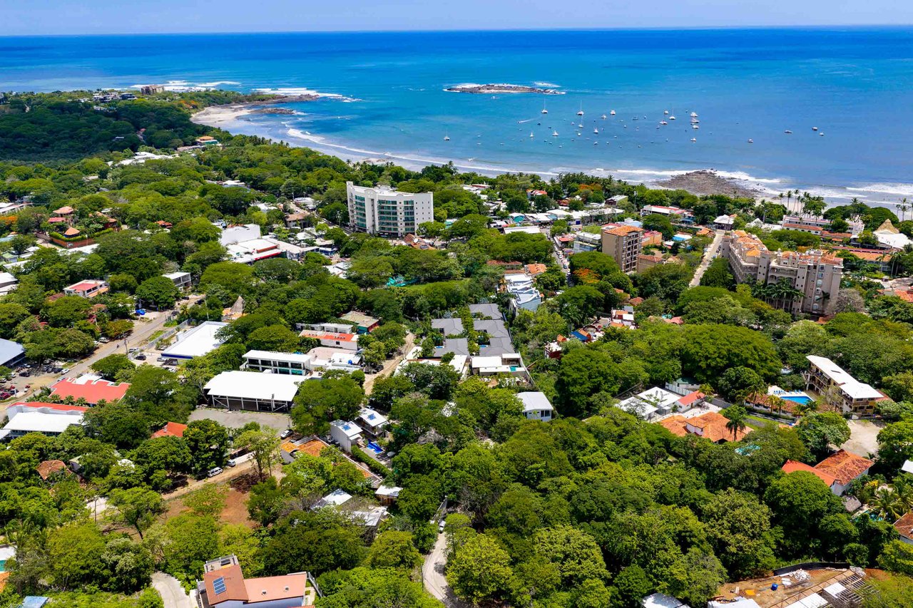 Casa Chavela | Luxury 4-Bedroom Home with Guest Cabin & Pool in Tamarindo