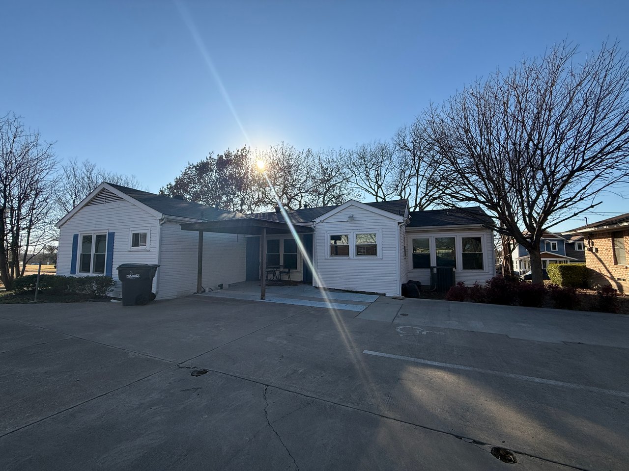 Tennessee Corner Office Building