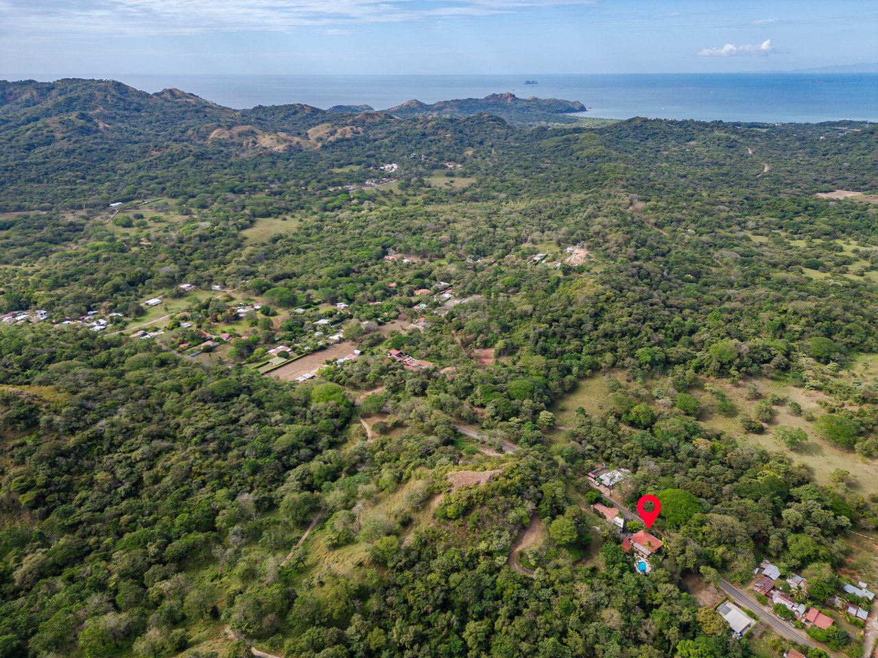 Cornett Retreat | Multi-Unit Colonial Compound 10 Mins to Playa Grande