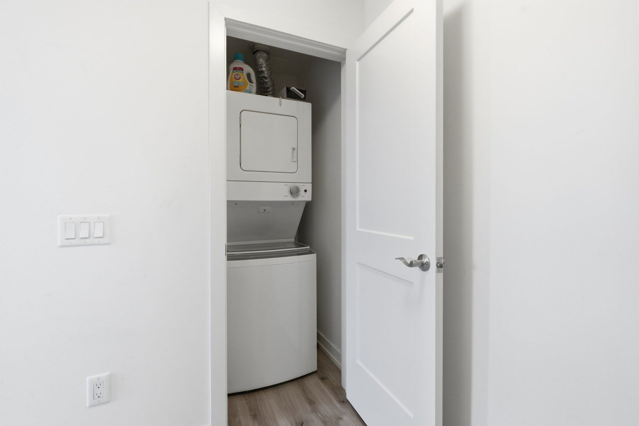 247 Northfield Dr E 514