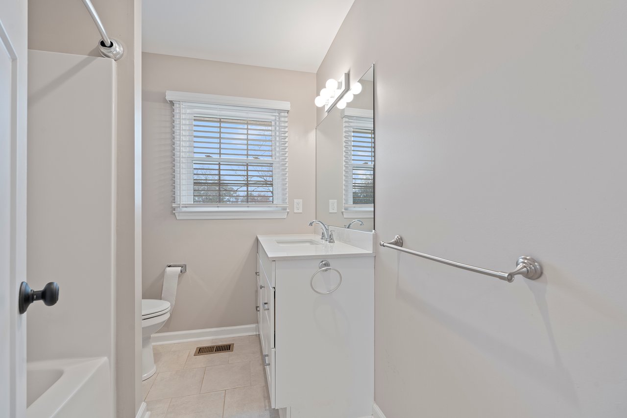 Beautiful Home with Updated Kitchen Near Downtown Huntsville!