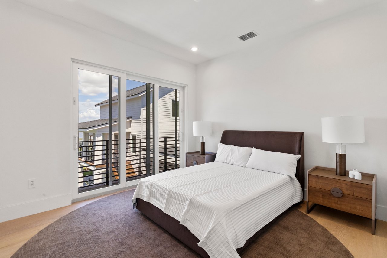 7706 Ficquette Rd- Windermere