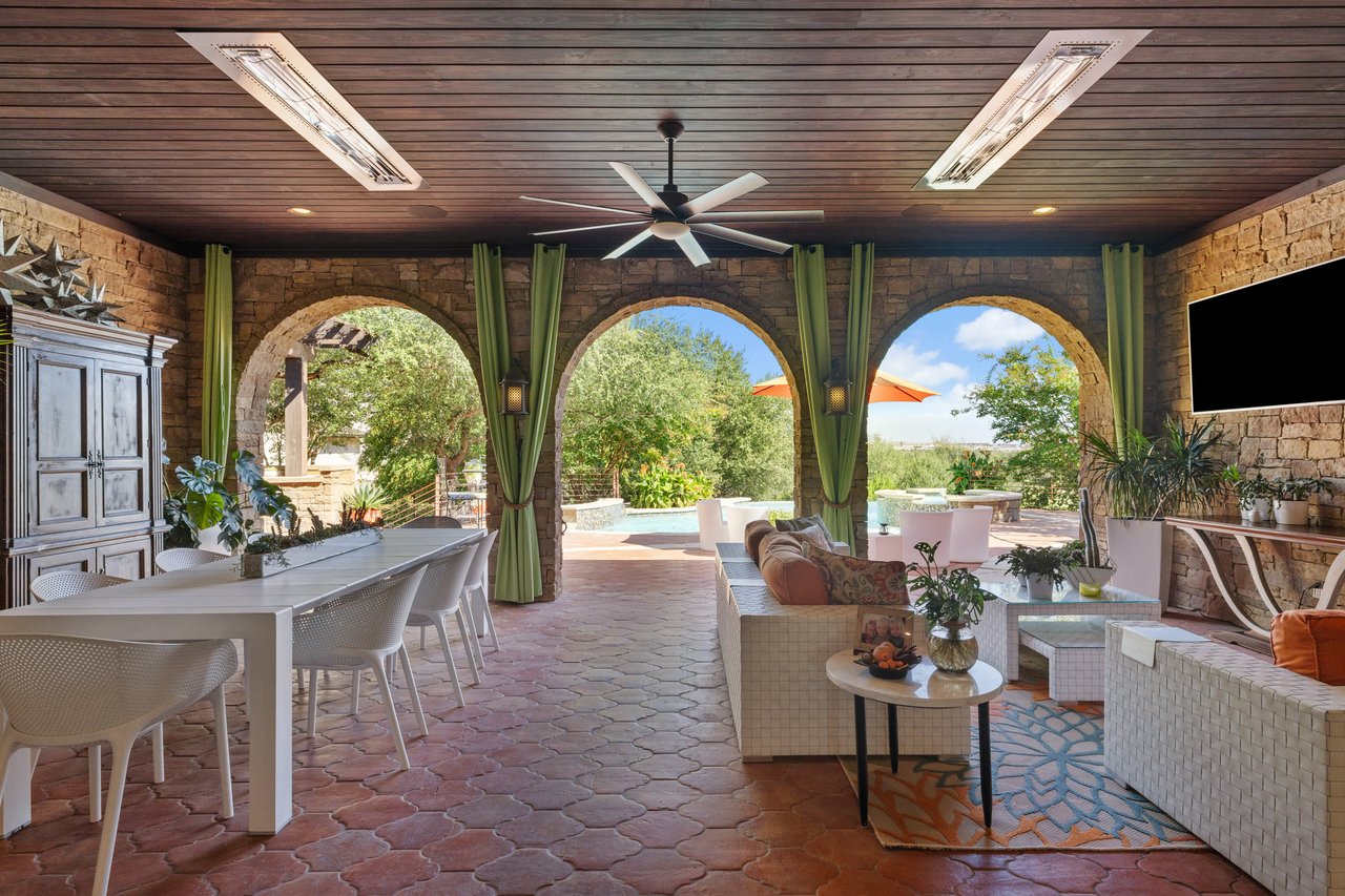 12802 Hacienda Ridge