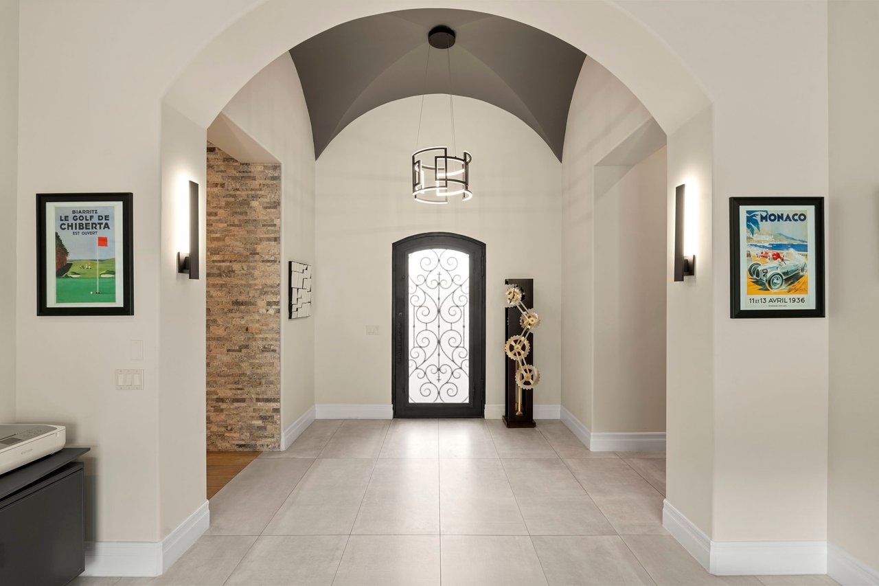 11923 E CASITAS DEL RIO Drive