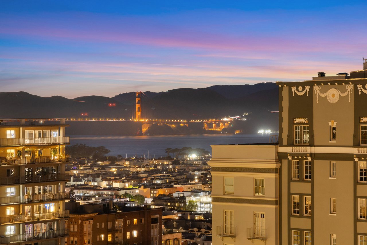 Magnificent Apartment at The Heights