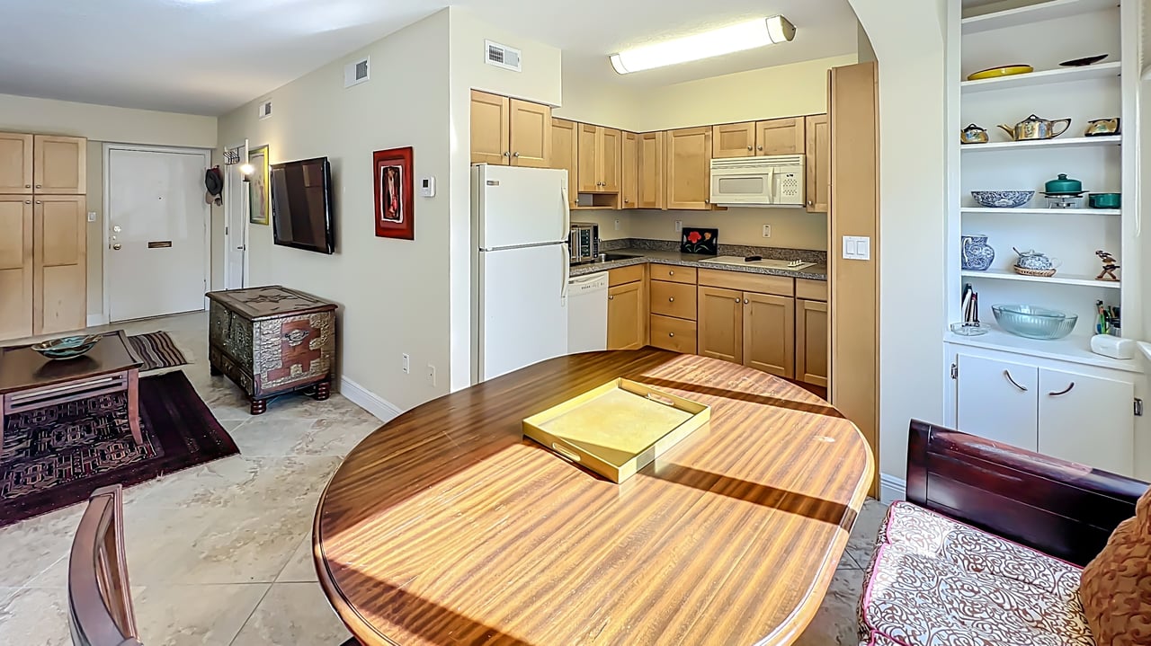 Blissful Downtown Winter Park Pied-à-Terre at Whispering Waters 