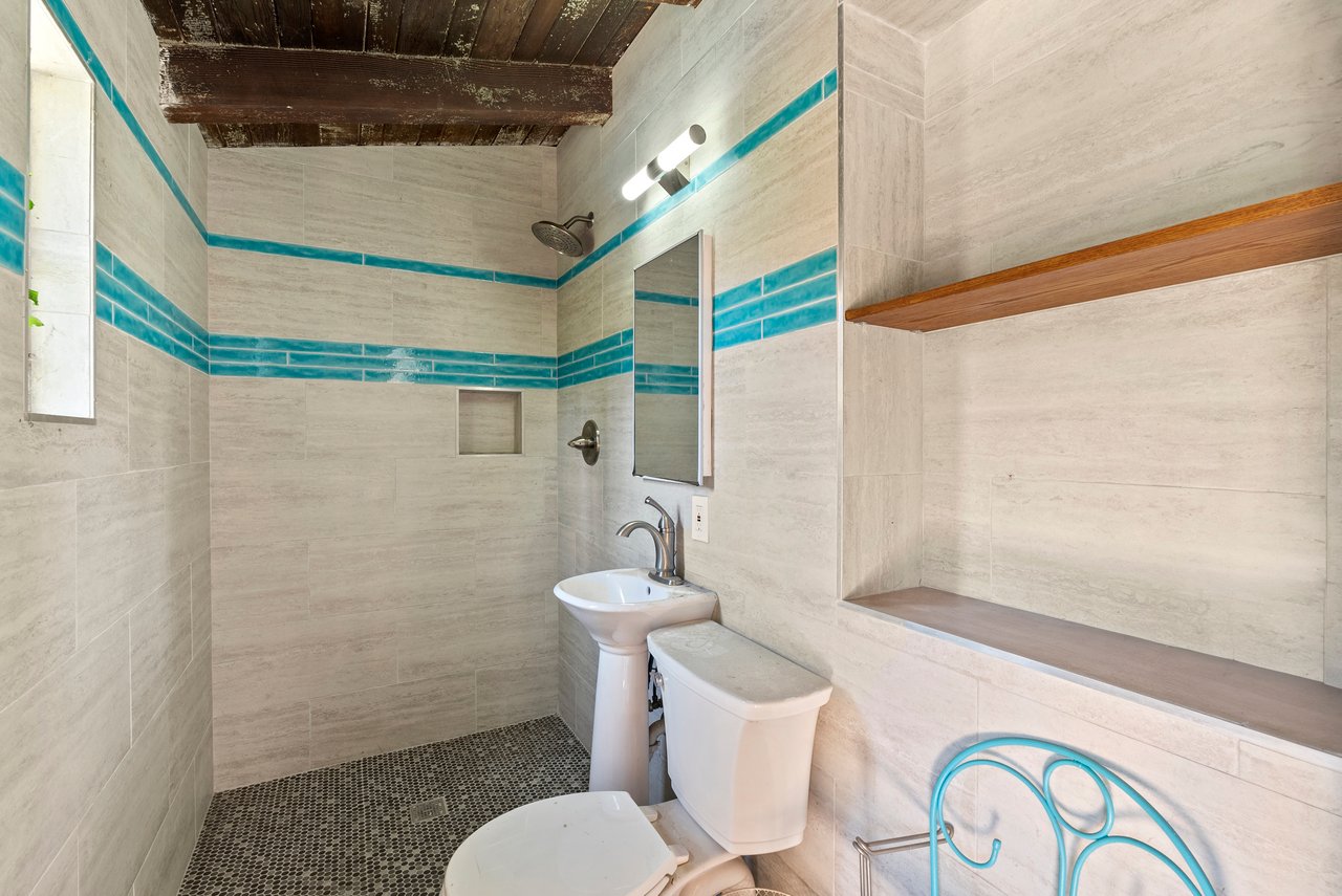 706 N Maple Dr, Beverly Hills