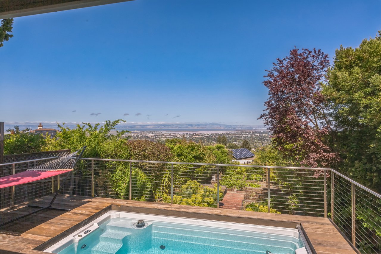 777 Bayview Way