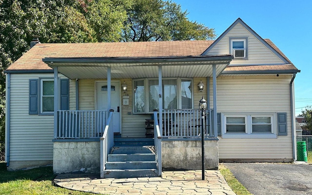 119 Green Lynne Drive, Levittown, PA, 19057 is Now New to the Market!