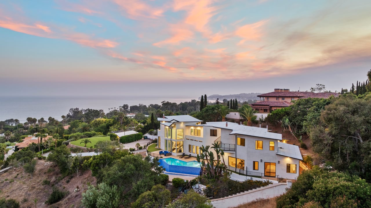 Luxurious Architectural Estate