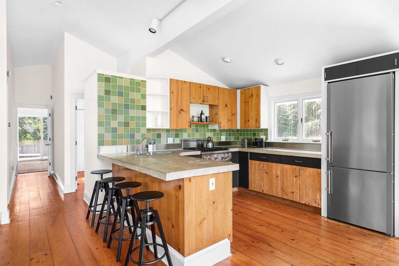 21 Flagg Avenue