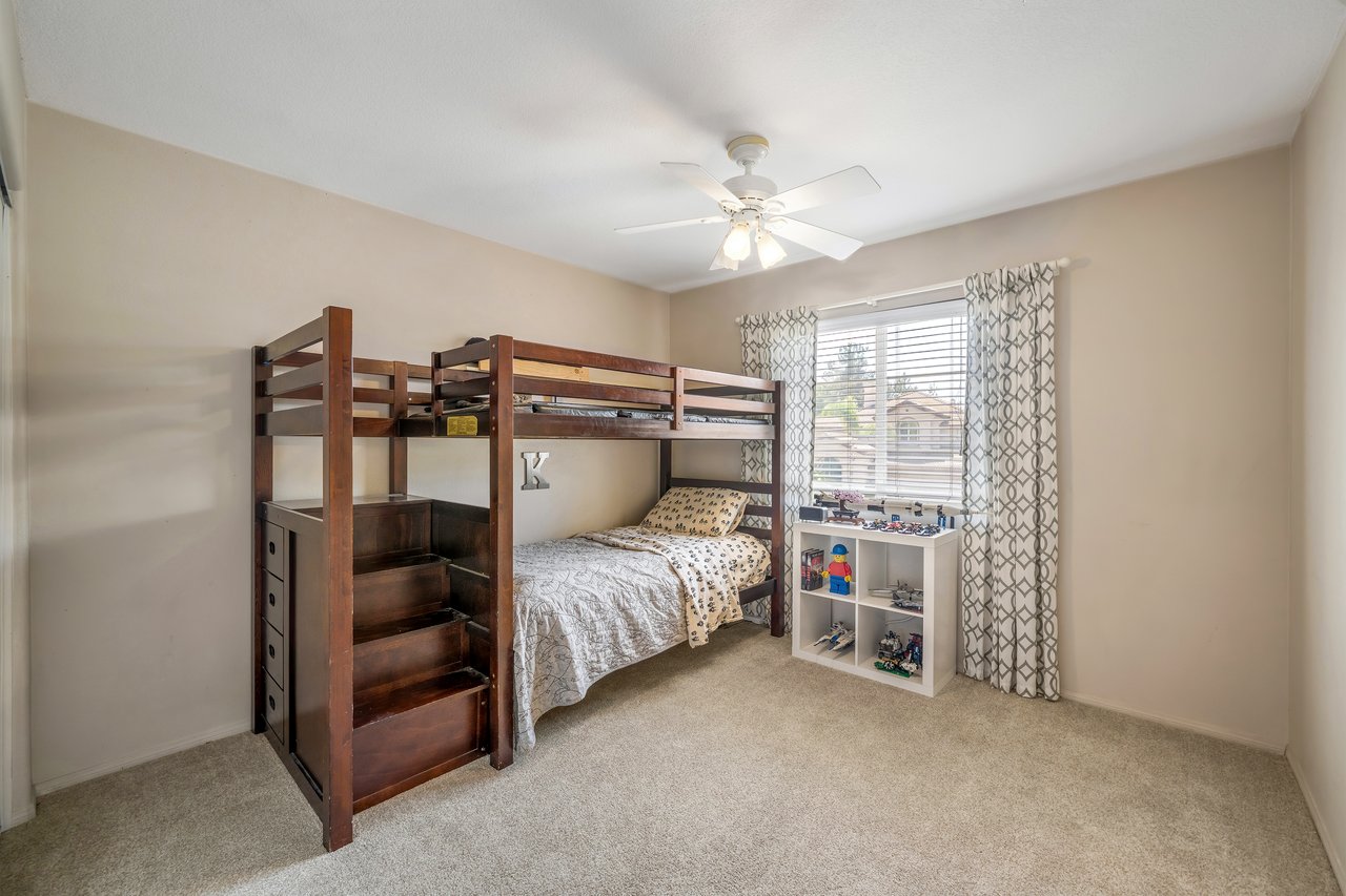 32402 Magenta Ct