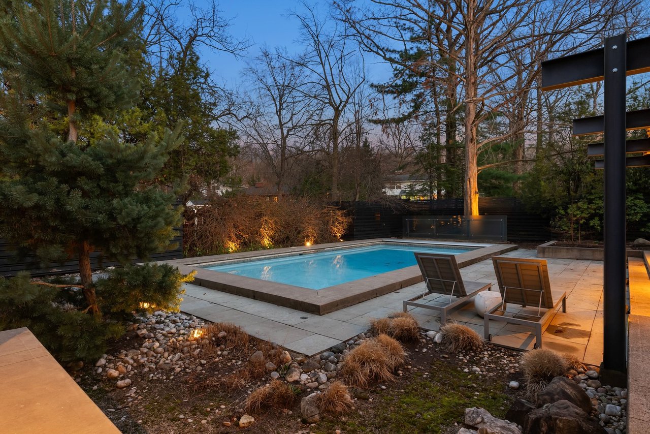 Inspiring MCM Residence