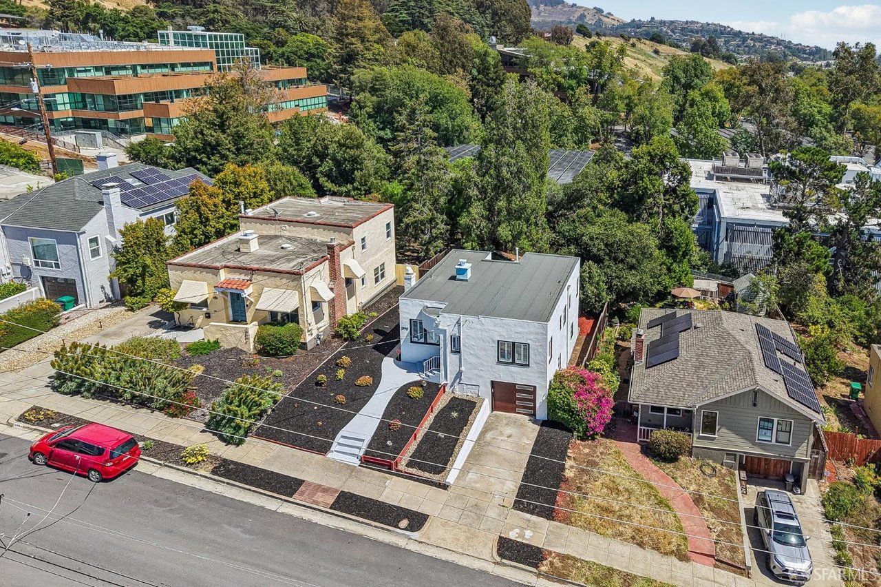 2990 Barrett Street
