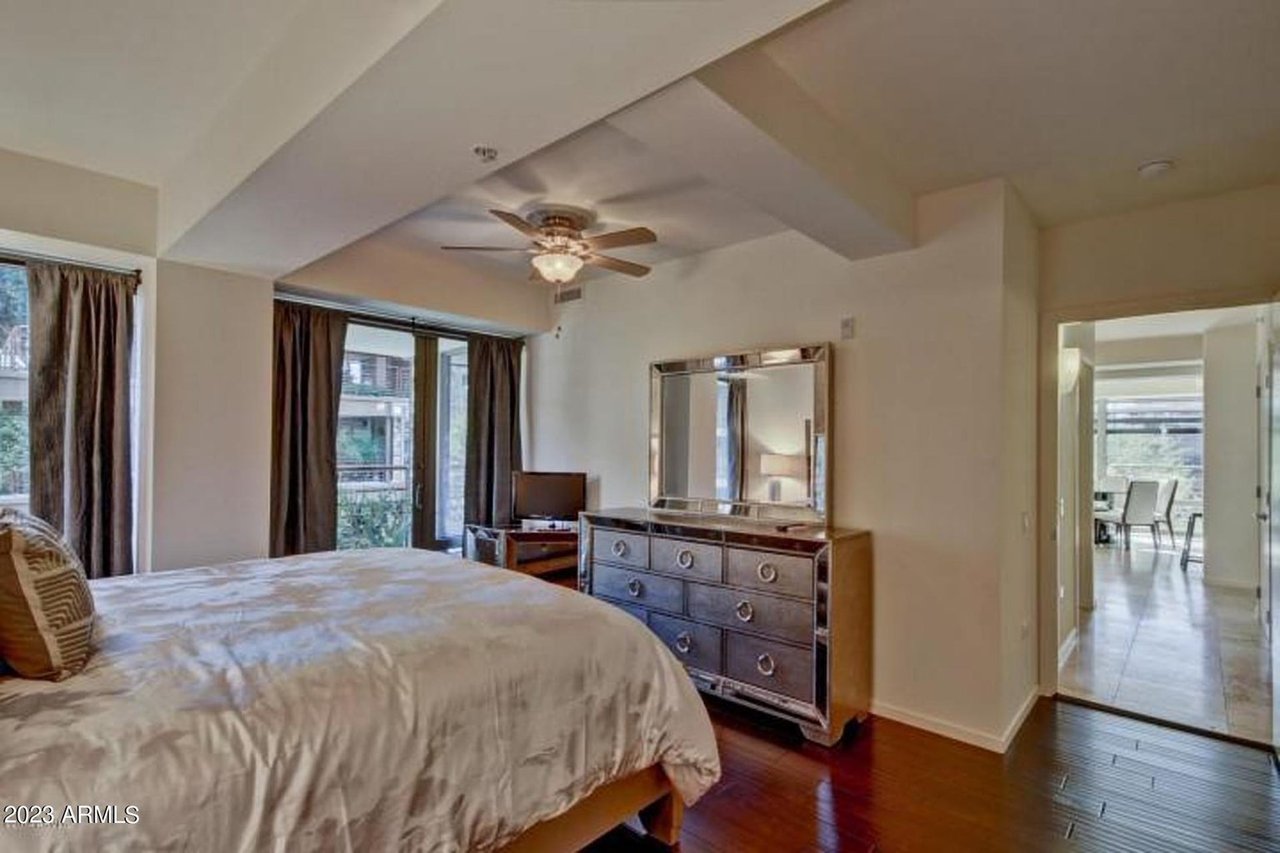 7131 E Rancho Vista Dr, #5001