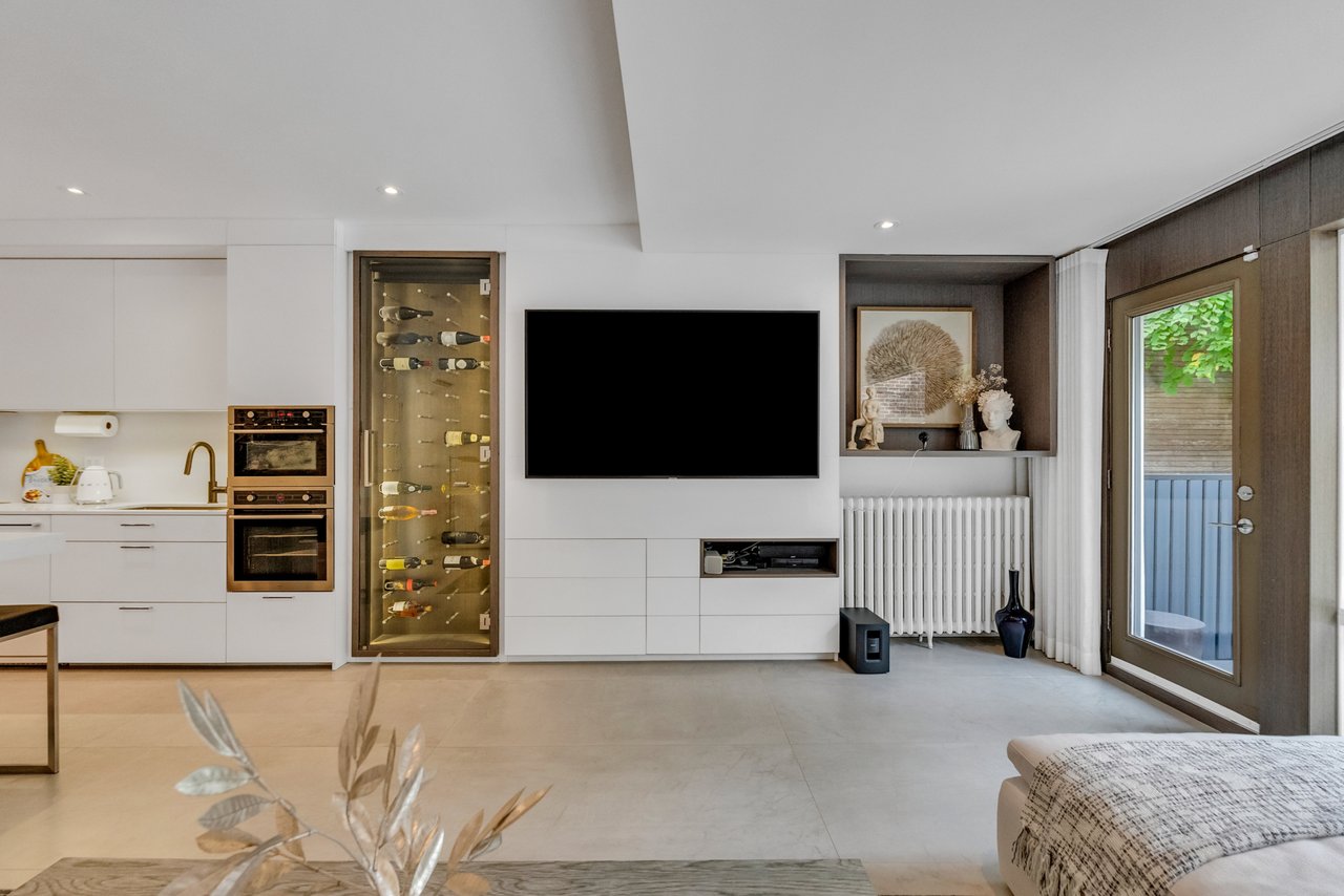 Gorgeous Upgraded Residence