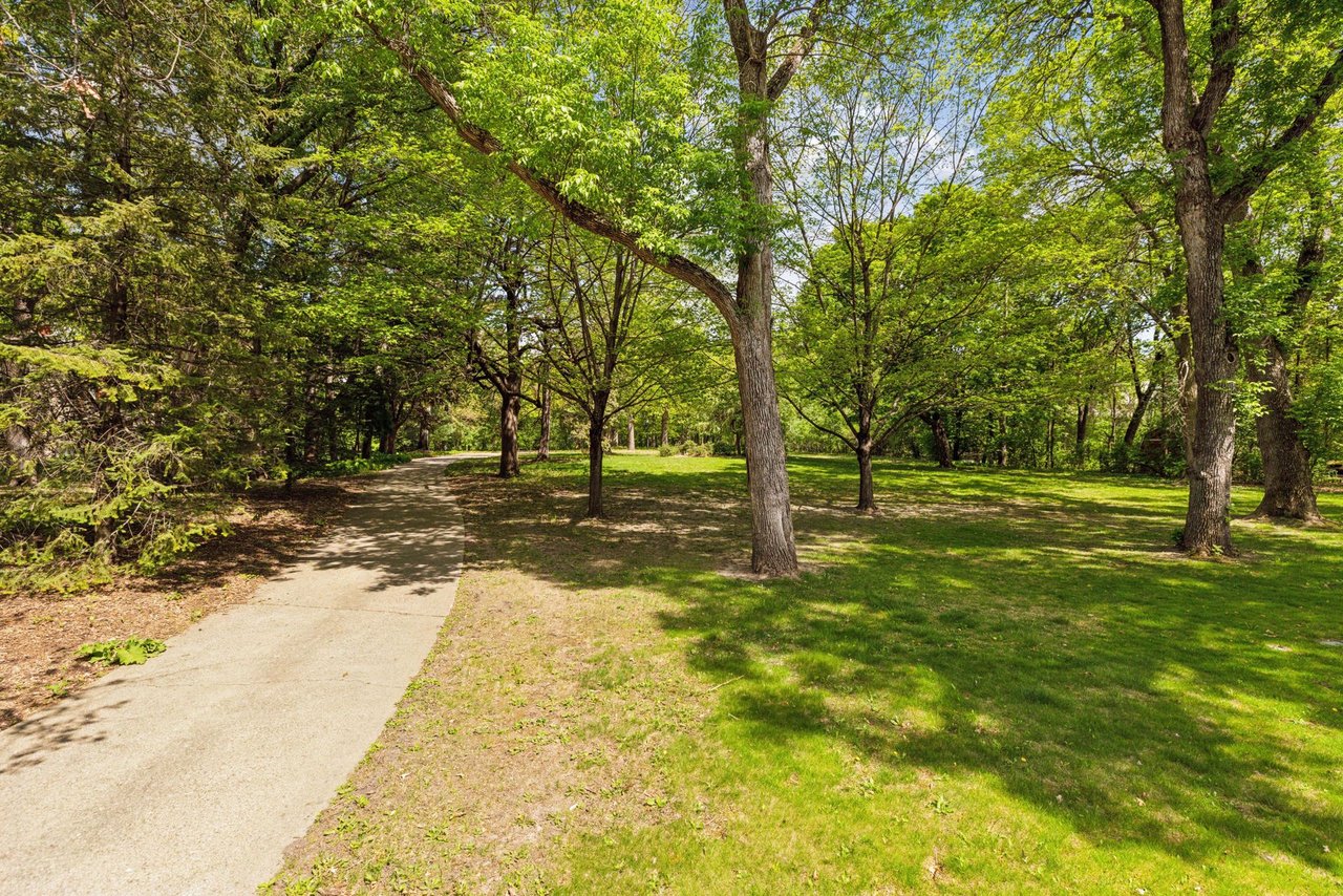5125 Schaefer Road, Edina