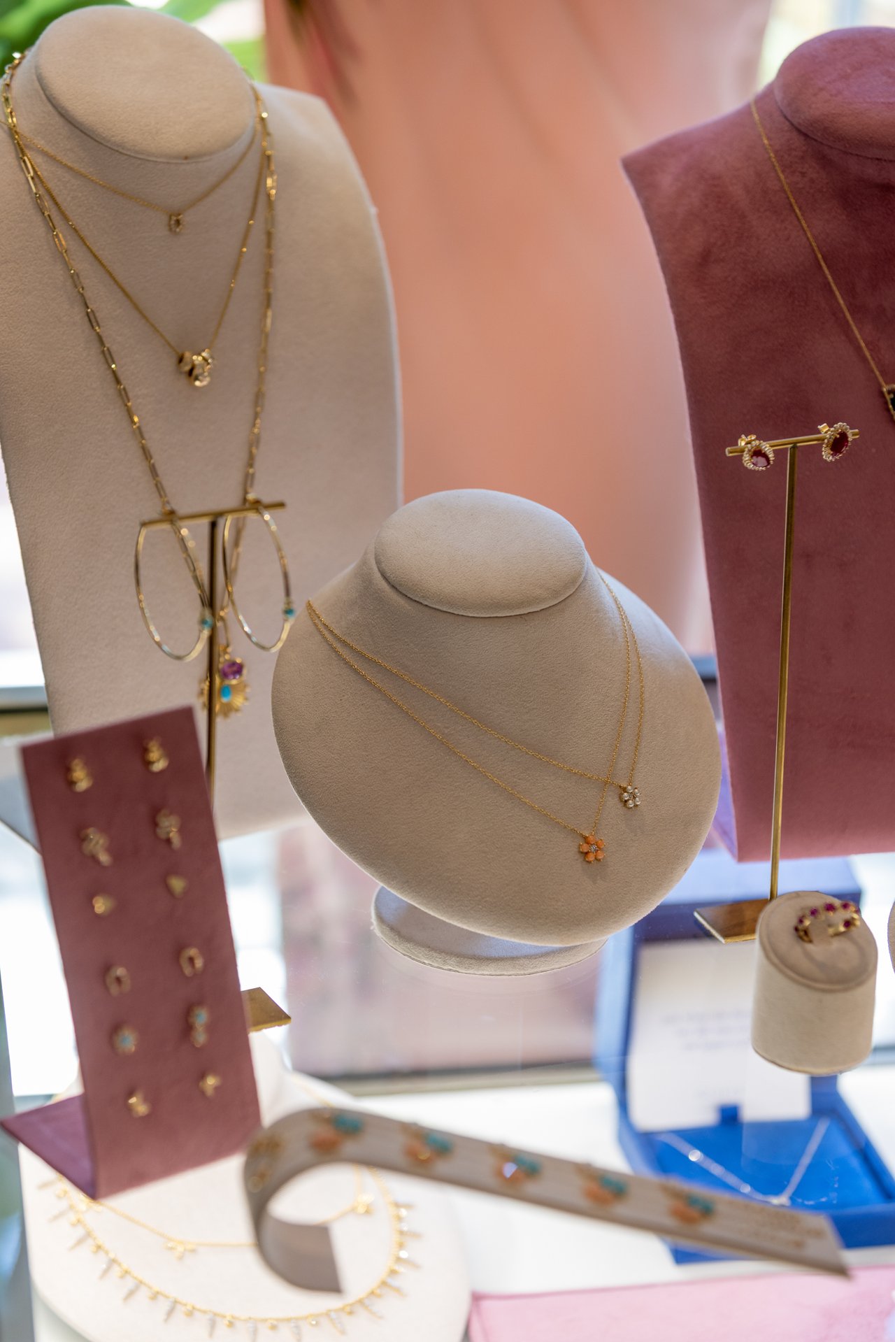 Fleurs, Friends & Fashion in Bloom 