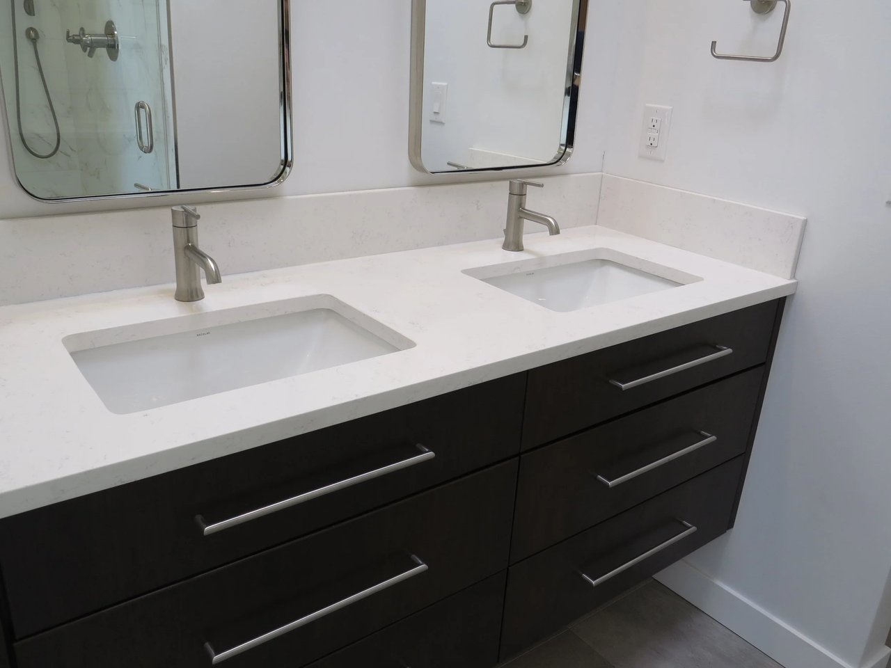 Mid-Century Design, Modern Amenities