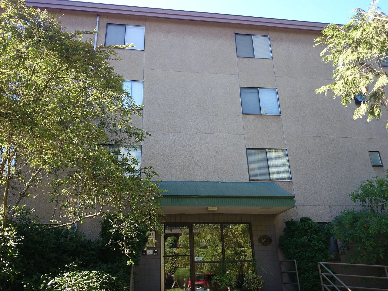 505 W Roy St, Apt #101
