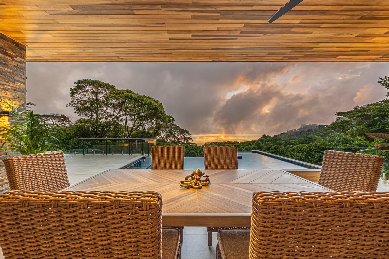 Casa Koules – Architectural 5-Bedroom Oceanview Estate in Prestigious Costa Verde Estates