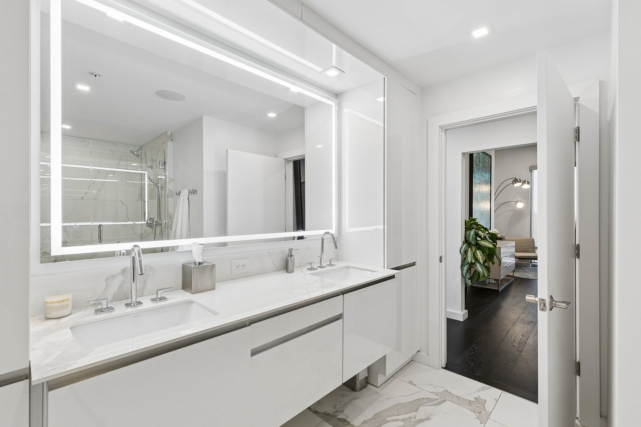 222 12th Street NE Unit 2105