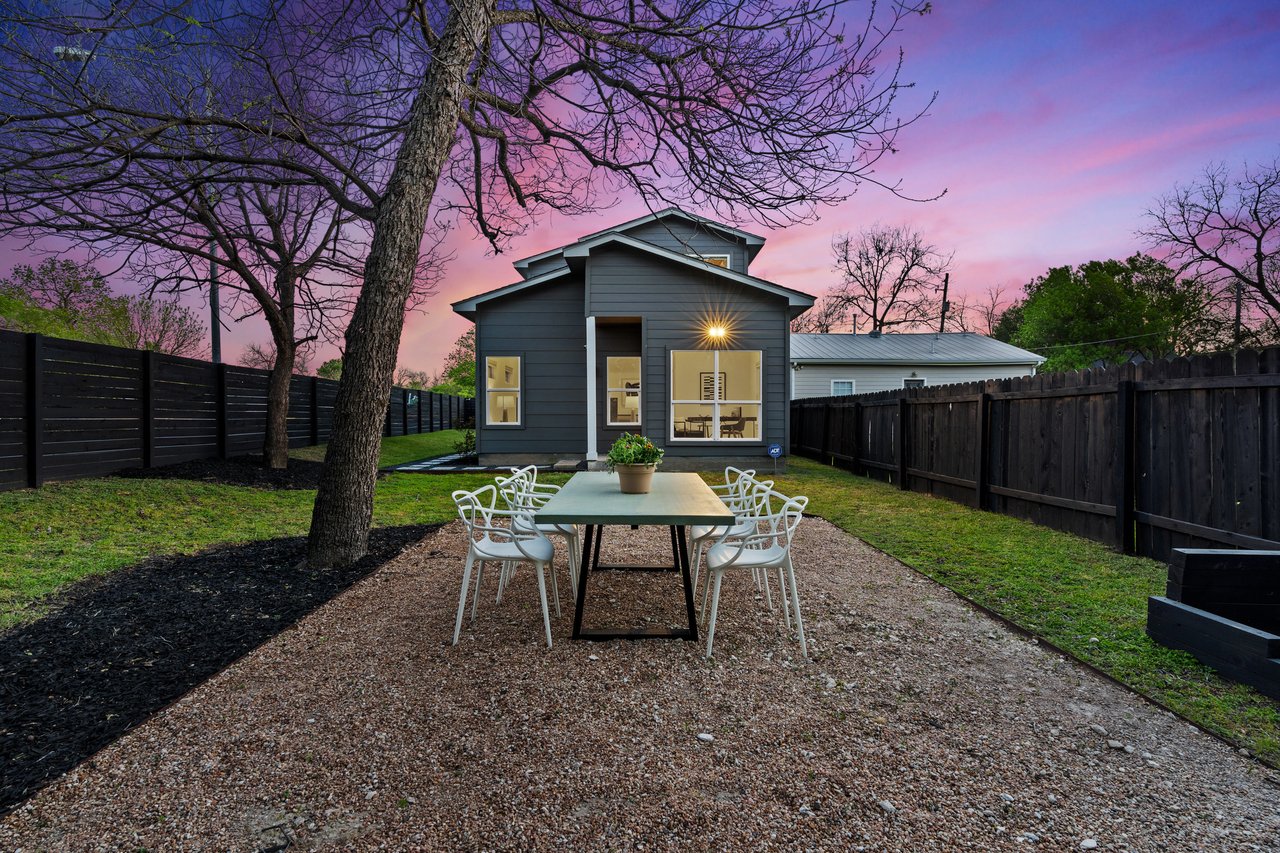MODERN LIVING IN EAST AUSTIN