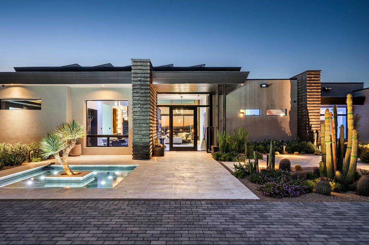 10784 E PINNACLE PEAK Road