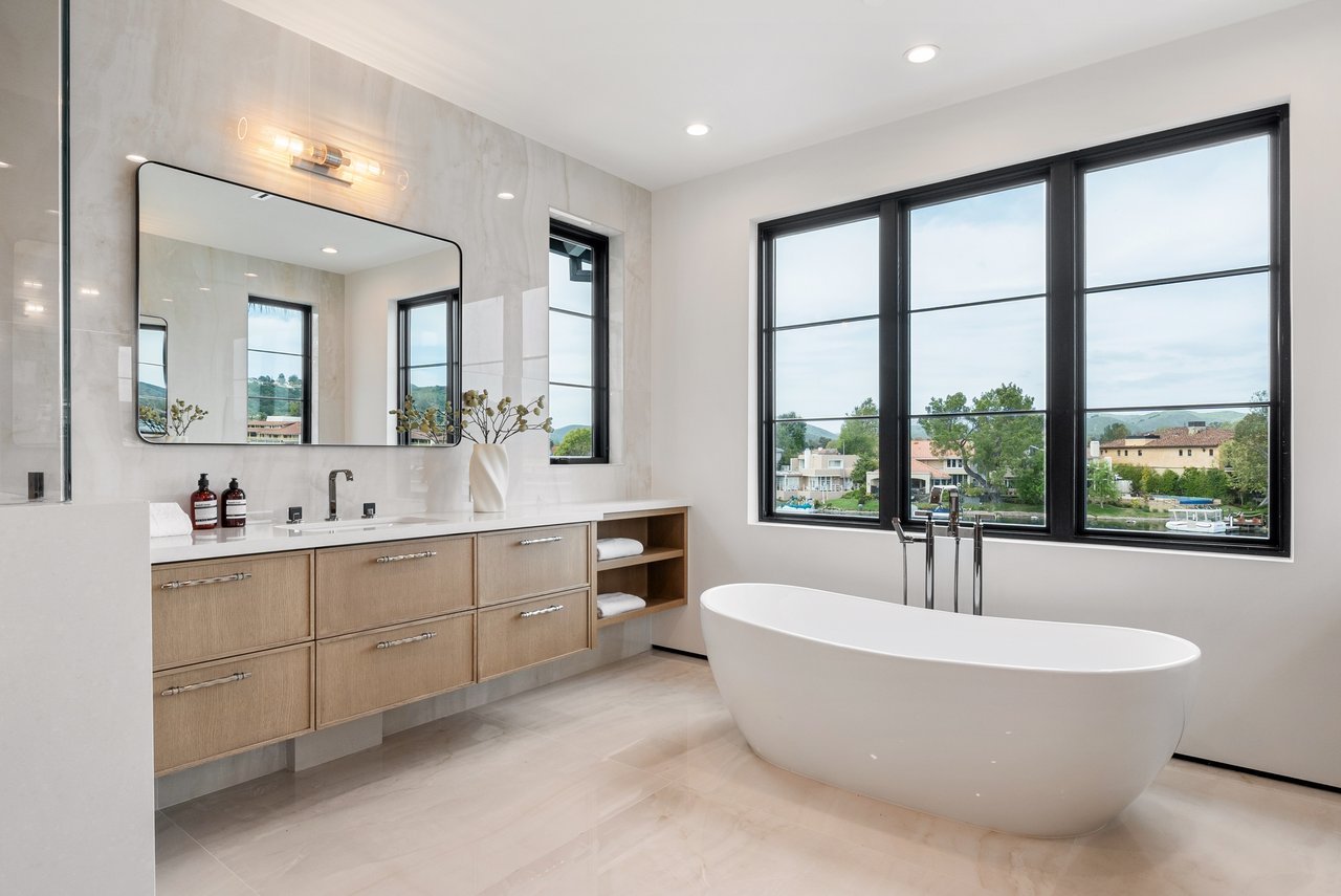 3708 Brigantine Cir, Westlake Village