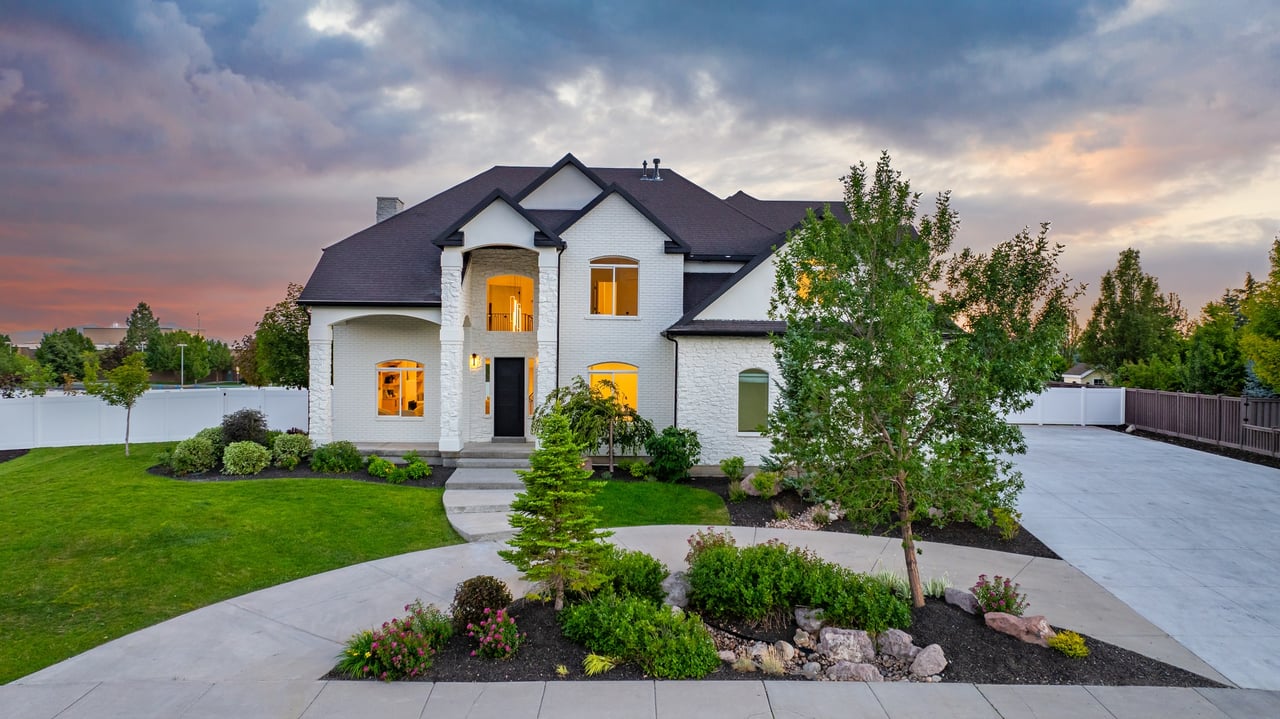What To Expect from Mortgage Rates and Home Prices in 2025