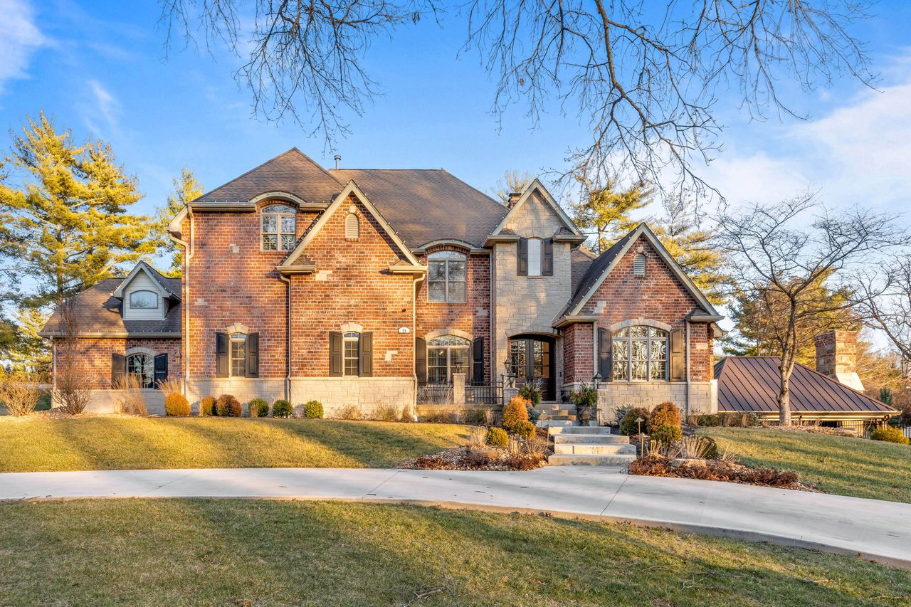 24 Williamsburg Estates Drive