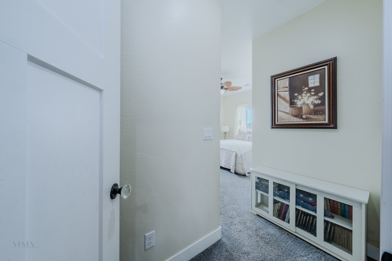 7395 N Johnson Canyon