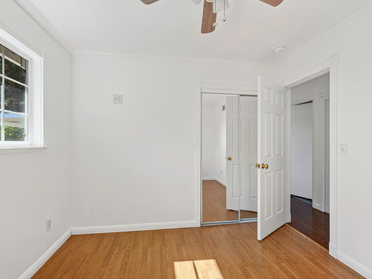 844 Cedarwood Ln