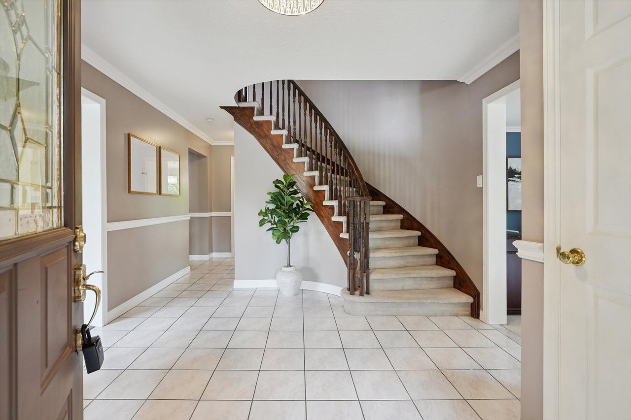 Executive Living in the Heart of Tyandaga