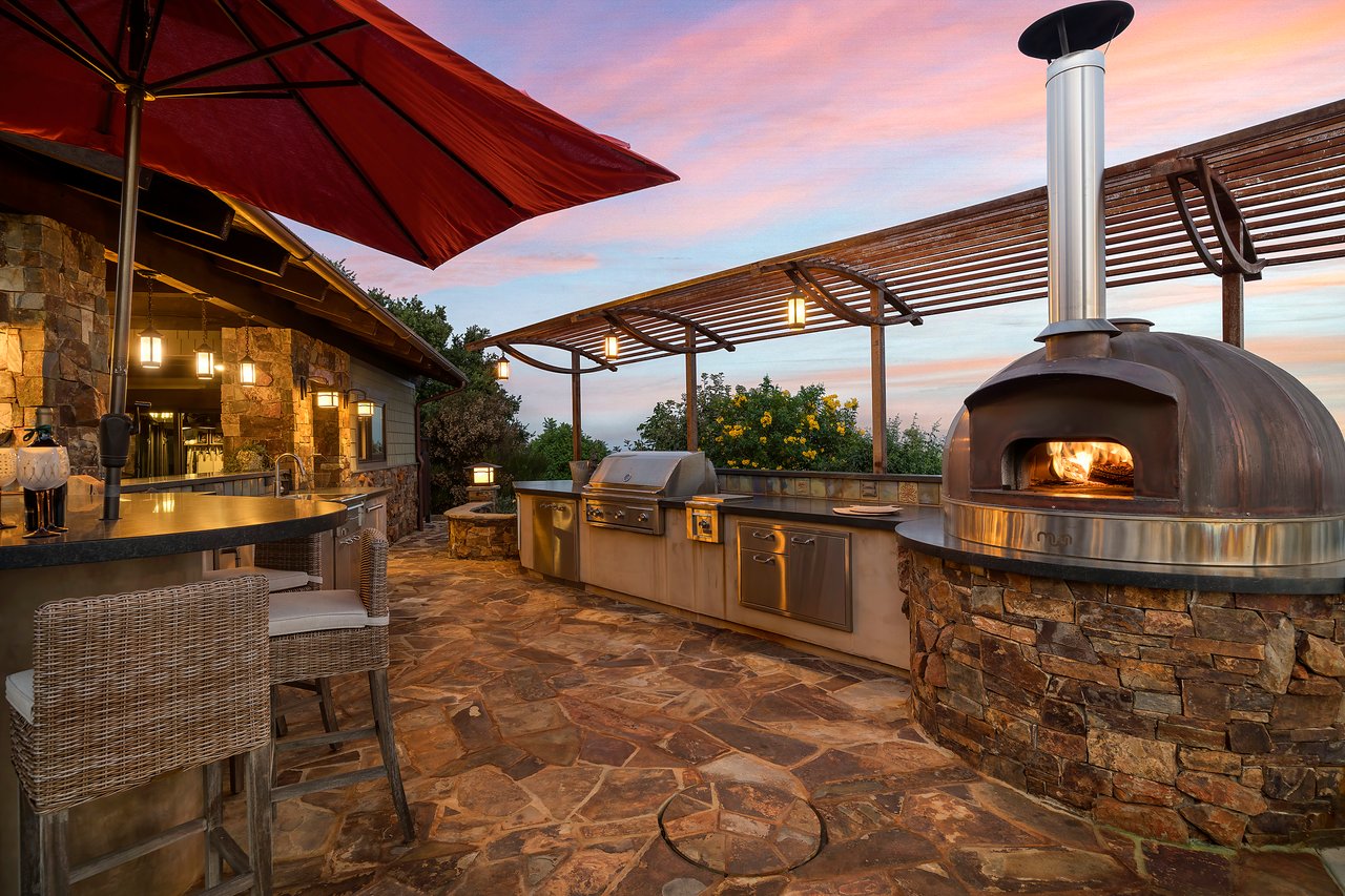 41005 Valle Vista