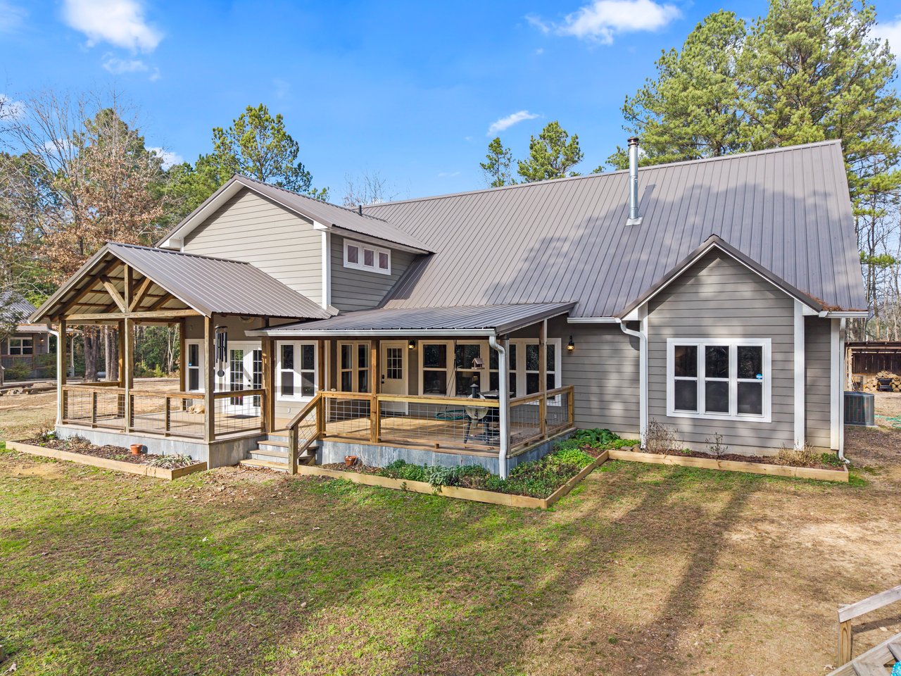 Thunder Mountain Homestead