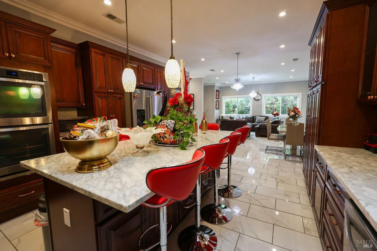 69 Graceland Dr