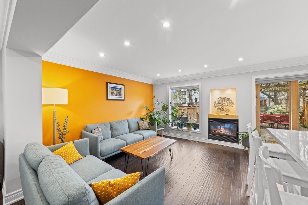 Chic, Updated Detached Home in Coveted Lansing-Westgate – A Rare Find!